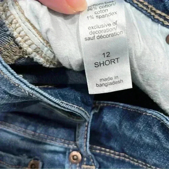 Maurice’s whiskered blue washed denim size: 12 Short embellished pockets - Picture 2 of 8